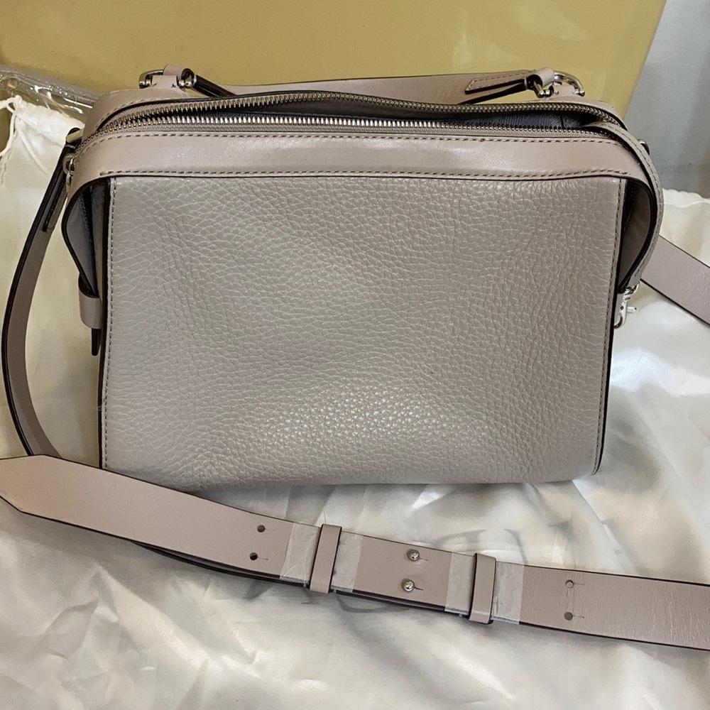 Michael Kors light beige crossbody handbag 🤍
